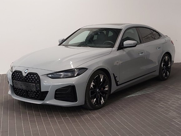 Náhled zpředu zleva