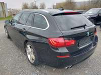 Вид сзади слева