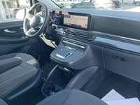 Вид на салон