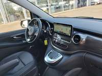 Вид на салон