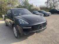 Náhled zpředu zprava