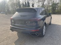 Náhled zezadu zprava