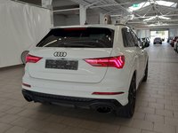 Pogled od pozadi desno