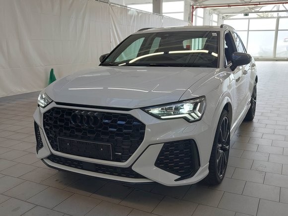 Pogled od napred levo