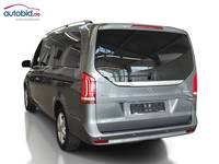 Vaade tagant vasakult