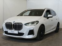 Вид спереди слева