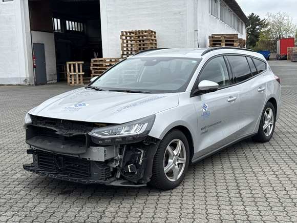 Widok z przodu po stronie lewej