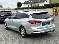 Widok z tyłu po stronie lewej