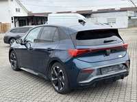 Widok z tyłu po stronie lewej