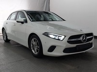 Náhled zpředu zprava