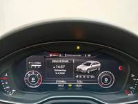 Pohled na přístrojovou desku