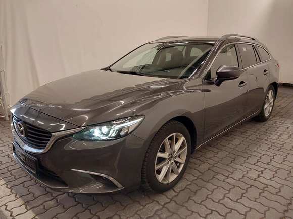 Вид спереди слева