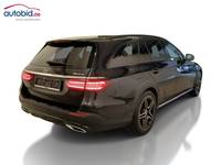 Aanzicht achter rechts