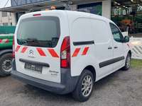 Aanzicht achter rechts