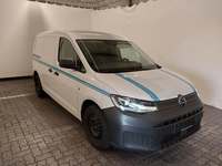 Skats no labās puses priekšā