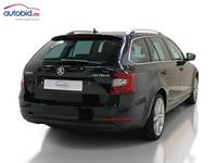 Widok z tyłu po stronie prawej