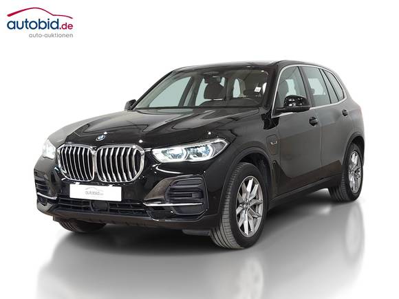 Вид спереди слева