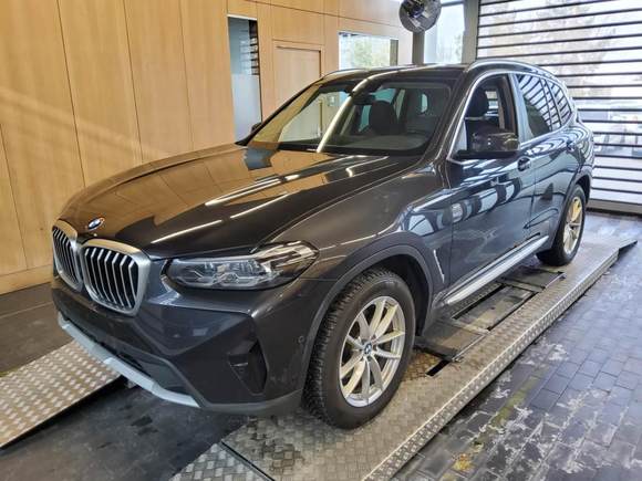 Náhled zpředu zleva