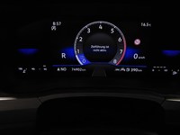 Pohled na přístrojovou desku