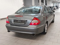 Widok z tyłu po stronie prawej