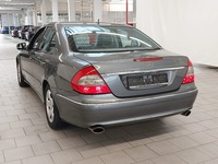 Widok z tyłu po stronie lewej