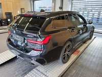 Изглед отзад отдясно