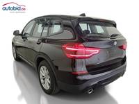 Vaade tagant vasakult