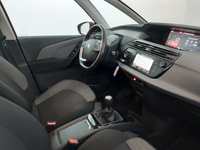 Вид на салон