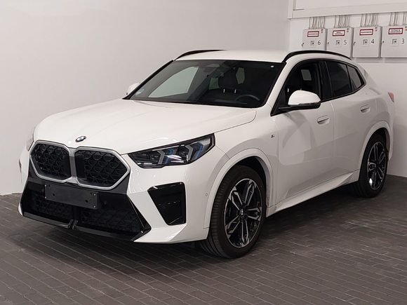 Widok z przodu po stronie lewej