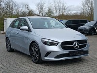 Náhled zpředu zprava