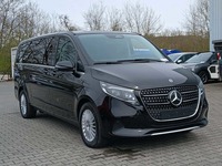 Pogled desno spredaj