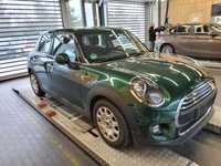 Изглед отпред отдясно