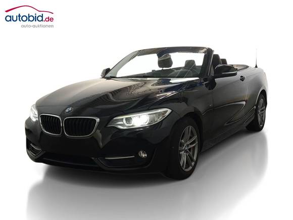 Skats no kreisās puses priekšā