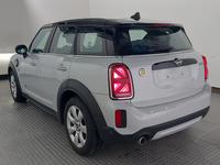 Vaade tagant vasakult