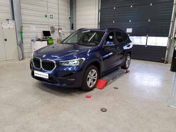 Náhled zpředu zleva