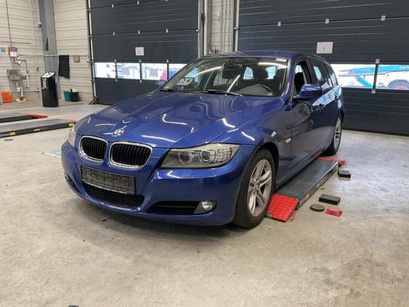 Náhled zpředu zleva