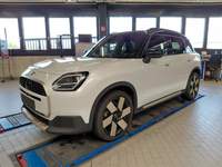 Вид спереди слева