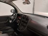 Вид на салон