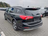 Pogled od pozadi levo