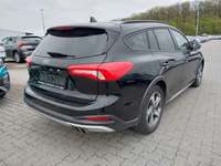 Pogled od pozadi desno