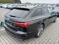 Pogled od pozadi desno