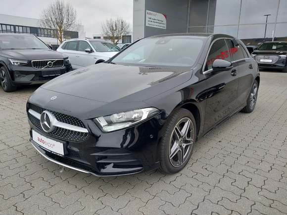 Pogled od napred levo