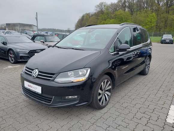 Pogled od napred levo