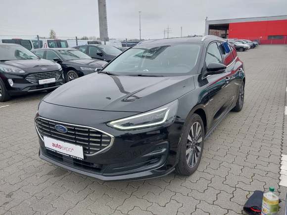 Pogled od napred levo