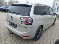 Вид сзади справа