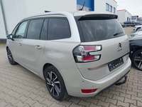 Вид сзади слева