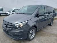 Вид спереди слева