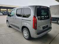 Вид сзади слева