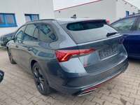 Вид сзади слева