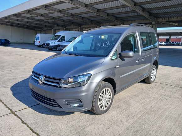 Вид спереди слева